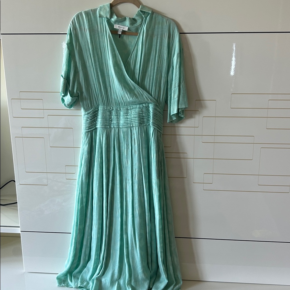 Elegant Mint Green Pleated Dress